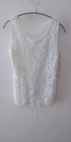 ノースリーブニット