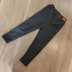 グレー スリムフィットパンツ