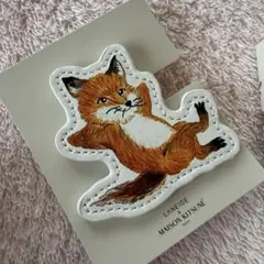 レア☆ MAISON KITSUNE ピンバッジ 3個セット - メルカリ