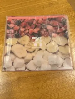 ハッピーくじ セブンイレブン G賞 スムージーフラットポーチ