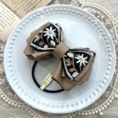 リボンヘアゴム　インド刺繍リボン　ブラック系×ライトブラウン　ハンドメイド