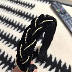 黒いベルベットヘアバンド ビーズ装飾