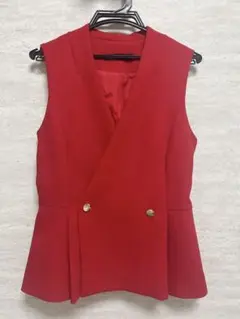 ZARA 赤 ダブルブレスト ペプラムベスト