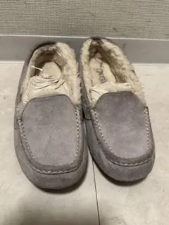 UGG グレー モカシン　7