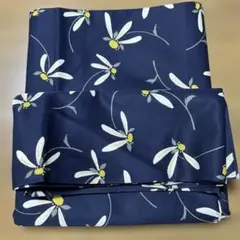 花柄　綿ツイル生地　幅約114㎝×約190㎝、ハギレつき