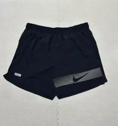 NIKE ランニングショートパンツ　インナー付　短パン　黒　白　XL 新品