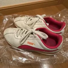 PUMA スニーカー　TURIN ホワイト&ピンク