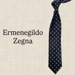 【好感度No.1】Salvatore Ferragamo シルクプリントタイ