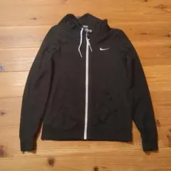 Nike ブラック ジップアップパーカー