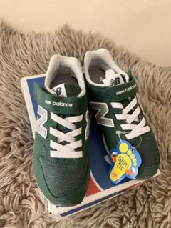 new balance KV996GYP キッズスニーカー 18.5cm 新品緑