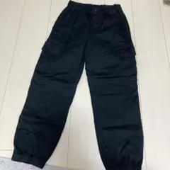UNIQLO ブラック ウルトラストレッチカーゴジョガーパンツ 150cm