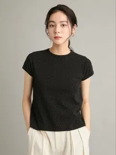 【新品】MilaOwen　ドットスカラップコンパクトＴシャツのサムネイル
