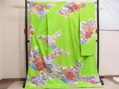 裾引き 日本舞踊 大衆演劇 金糸縫松柄 振袖 | Mercari