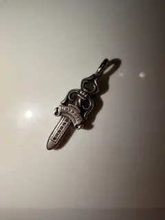 ダガー ペンダントトップ