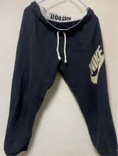 NIKE スウッシュロゴ パンツ 黒