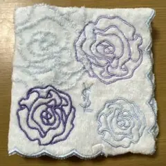 新品訳あり イヴ・サンローラン　ローズ柄レアハンカチ　青 水色