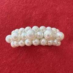 パール装飾ヘアクリップ