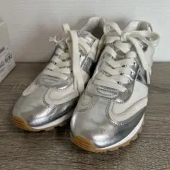 【未使用品】LAUREN ラルフローレン　スニーカーのサムネイル