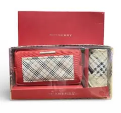 新品Burberryポーチ＆ハンカチスカーフセットギフトパッケージred レッド