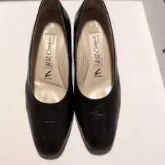 RIZ Comfort ブラックパンプス Exclusiveのサムネイル
