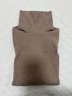 HEATTECH ブラウン タートルネック 長袖