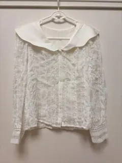 ホワイト レース装飾 大きな襟 シャツ