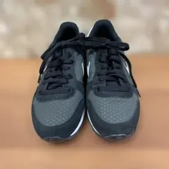 NIKE ブラック スニーカー