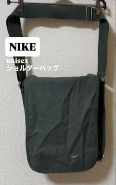 【美品】NIKEメッセンジャーバッグ/ショルダーバッグ/カーキ/大容量キャンバス