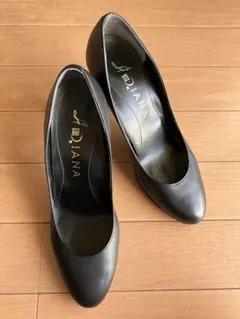 Diana ブラック ハイヒール　23.5cm 黒パンプス