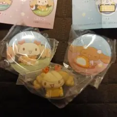 くら寿司　ビックらポン　シナモロール シフォンキーホルダー 　缶バッチ　計3つ