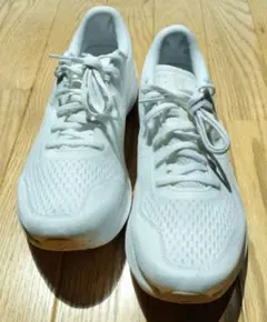 新品未使用　アシックス エボライド EvoRide TOKYO 28センチ 新品未使用 アシックス エボライド EvoRide TOKYO 28センチ 2025年最新