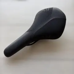 フィジーク　サドルR7のサムネイル