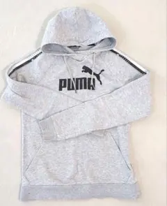 PUMA グレー フード付きパーカー