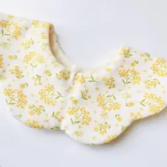 #439 ハンドメイドの花びらスタイ ミモザ コットン100%