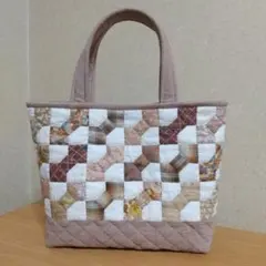 「ボウタイ」のパターンのバッグ