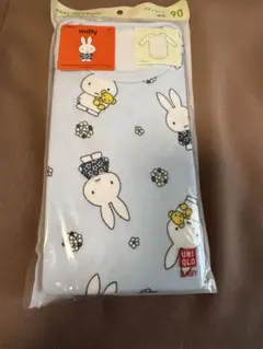 ユニクロ　ミッフィー　ボディスーツ