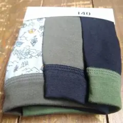【新品】ユニクロ 140 本体綿100％ ボクサーブリーフ 3P