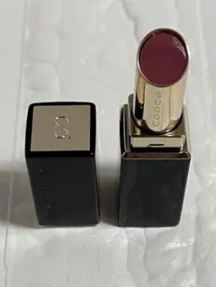 スック モイスチャーグレイズリップスティック 103