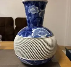 有田焼 琴峰作 蓋付き壺 透かし彫り - メルカリ