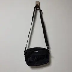 NEW ERA ショルダーバッグ ブラックのサムネイル