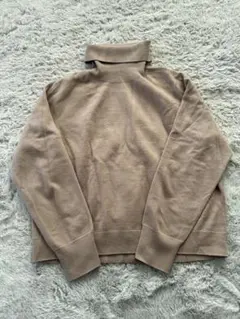 UNIQLO ベージュ タートルネックニット　XL