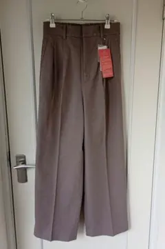 アッタカウツクシワイドパンツ