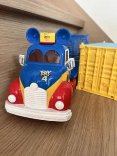 トミカ　大型車　トイストーリー