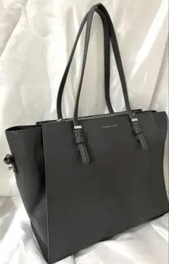CHARLES & KEITH チャールズアンドキース トートバッグ 通勤バッグのサムネイル