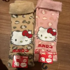 新品 ホカロン キティーソックス 23-25cm