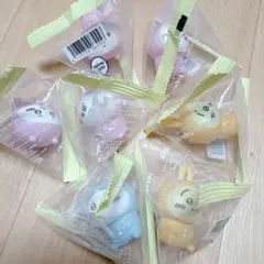 ちいかわ　インテリアミニフィギュア　II うさぎ　ちいかわ　ハチワレ　パジャマ