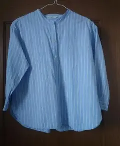 ユニクロ　麻混　水色　ストライプ柄　七分袖シャツ　Sサイズ