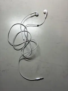 Apple純正　ホワイト 有線イヤホン