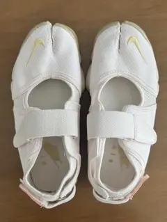 NIKE エアリフト　レディース　22cmのサムネイル