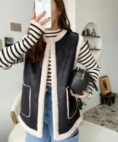 美品【モーメントプラス】フェイクレザー×フェイクムートンベスト　黒×白　M